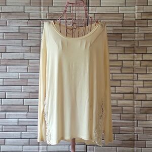 Hem & Thread rayon blouse Size L